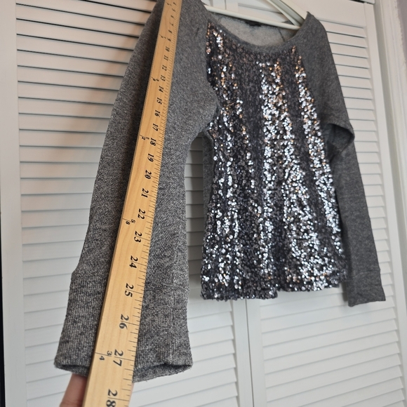 EXPRESS Gray Sequin Raglan Sweatshirt Women's Medium Cozy Cotton Glam Y2K Trendy - Picture 7 of 8